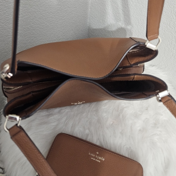 Kate Spade Bag and Wallet EUC - Picture 4 of 16